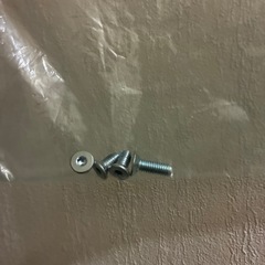 IKEA  美品　人気の　サイドテーブル　ホワイトの画像