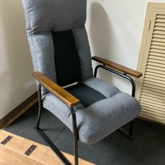 大67【美品】DCM 腰楽 ハイバックチェア F-TZD02GY リクライニングの画像