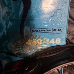 サロモンのスノボ、エッジ付きの画像