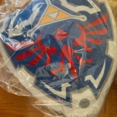 新品未開封】ゼルダの伝説 クッション3点 トライフォース＆ハイリアの盾×2の画像