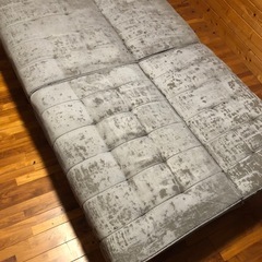 ベッドにもなるソファの画像