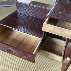 ひさご　鎌倉彫　木製ドレッサーの画像