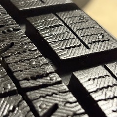 C-31 タイヤ 中古YOKOHAMA STUDLESS ice GUARD IG60 175/65R15 の画像