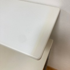 パソコンデスクの画像