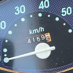 大人気セール‼️驚愕の低走行4100キロ😳安心のバッテリー新品✨️前後タイヤまだまだ山あり🗻嬉しいオイル満タン補充済み🈵オイル交換不要⭕️継ぎ足しだけで🆗2サイクルでパワフルな走り💨AF27 ディオフィット✴の画像