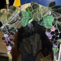 ステンドグラスの鏡　一部飾りの剥がれ有りの画像