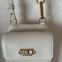COCOCELUX GOLD 　スマホショルダーバッグ ホワイトの画像