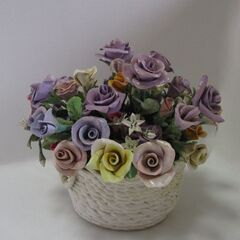 薔薇かご(紙粘土)の画像