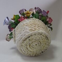 薔薇かご(紙粘土)の画像