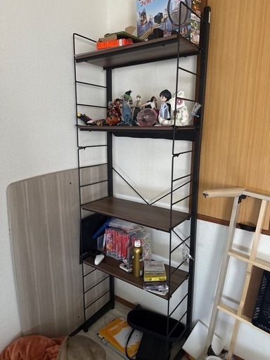 値下げ‼️早い方優先 ニトリ 突っ張り棚 棚の位置変更可能