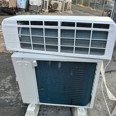 2022年製　10畳用　アイリスー　取り付け込み　クリーニング済み　動作確認済み　保証一年間付きの画像