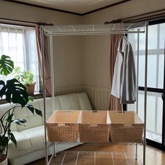 ハンガーラック(8.9日のみ4000円に値下げ)の画像