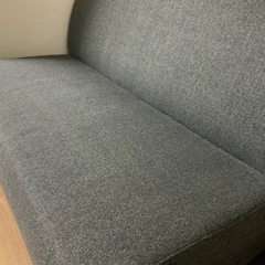 大66 【美品】 ソファ 2人用 グレーの画像