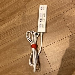 ニトリ製　4個口節電タップの画像