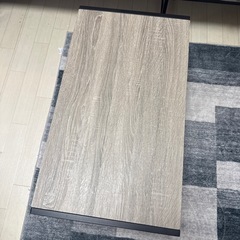 ローテーブル、机の画像