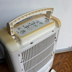 除湿機 の画像
