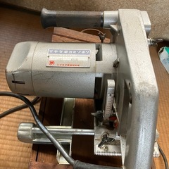 電動工具　マキタ電気溝切り　モデル3501  ¥3.000 ☆本日11/6、明日11/7、2日間のみの期間限定投稿です。11/7最終で削除致します。の画像