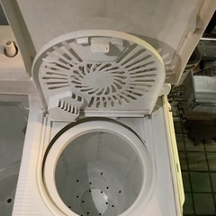 TOSHIBA 二層式洗濯機 VH-220S1 リサイクルショップ宮崎屋　佐土原店　25.11.6の画像