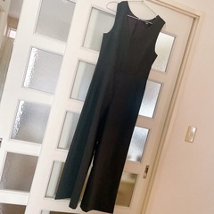 【美品】UNIQLO ジャンプスーツ オールインワン サロペット サイズSの画像