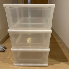 【大きな傷ナシ】衣装ケースの画像