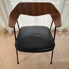 値下げ交渉承ります　アクタス　ダイニングテーブル　675チェアの画像