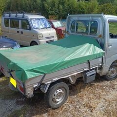 法人ワンオーナー 車検たっぷり9年3月 ハイゼット トラック2WD 4速オートマ 68600km 銀色の画像