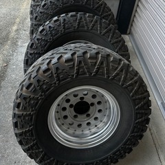 ジープ ジムニー 15インチ ホイール 10J 5/139.7 32×14.5R15の画像