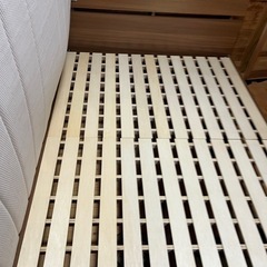 ニトリ　ダブルベッド、マットレスの画像
