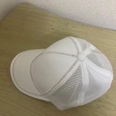 白いクリスタルの帽子の画像