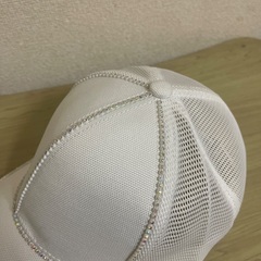 白いクリスタルの帽子の画像