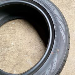 YOKOHAMAタイヤ BluEarth-RV03 225/55R18 98V 中古タイヤ4本セットの画像