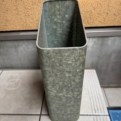 ブリキのサイドバケットの画像