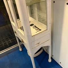 医療棚の画像