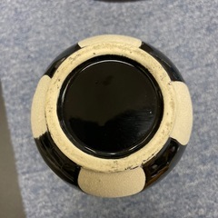黒白ドット模様の陶器　水差し　容器　花瓶　寿ゞか焼(すずかやき)の画像