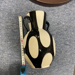 黒白ドット模様の陶器　水差し　容器　花瓶　寿ゞか焼(すずかやき)の画像