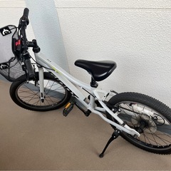 GIANT  ジャイアント　キッズ自転車の画像