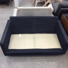 【デニム柄がおしゃれ】2人掛けソファ　ラブソファ　無印　無印良品　MUJI　クッション付き　布製　カバーリング　デニム柄 ：ブルーの画像