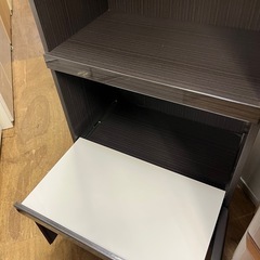 ジャングルジャングル貝塚店　食器棚　レンジ台　2枚扉　ダークブラウン　木目　中古　リユース　クリーニング済み　貝塚市　二色浜の画像