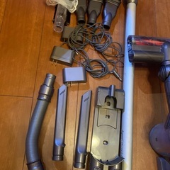 ダイソン　掃除機セット　v6？の画像