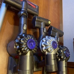 ダイソン　掃除機セット　v6？の画像