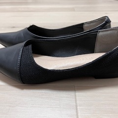 フラットパンプス　22.5cm　　の画像