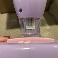 女の子ミシンの画像