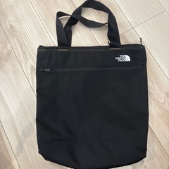 明日まで‼️緊急 未使用に近いℕ𝕠𝕣𝕥𝕙 𝔽𝕒𝕔𝕖トートバッグの画像