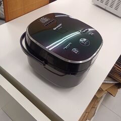 ★リユースのサカイ千葉中央店★ SHARP 炊飯器 3合炊き 19年製 動作確認／クリーニング済み TC5263の画像