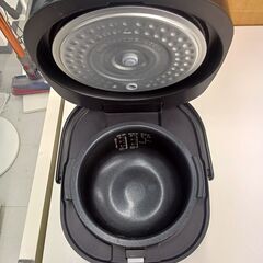 ★リユースのサカイ千葉中央店★ SHARP 炊飯器 3合炊き 19年製 動作確認／クリーニング済み TC5263の画像