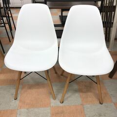 ＼家具＊家電のお店／【ｼﾞｬﾝｸﾞﾙｼﾞｬﾝｸﾞﾙ石川金沢店】ダイニングテーブル2人用  ホワイト 木目調  W(幅)110×D(奥行き)60×H(高さ)75cmの画像