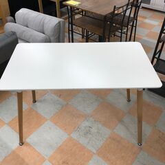 ＼家具＊家電のお店／【ｼﾞｬﾝｸﾞﾙｼﾞｬﾝｸﾞﾙ石川金沢店】ダイニングテーブル2人用  ホワイト 木目調  W(幅)110×D(奥行き)60×H(高さ)75cmの画像