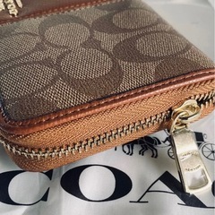 COACH シグネチャー 長財布 ラウンドファスナー 財布 PVC レザー ブラウン　レディース　メンズの画像
