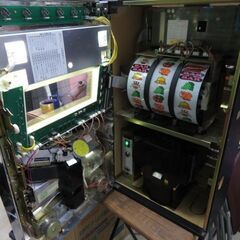 パチスロ実機 ハイパージャグラーV コイン不要機・設定キー付 スロット クレカ決済可能│江別市のリサイクルショップドロップの画像