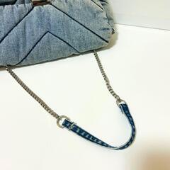 【極美品 / ZARA】キルティング仕上げ マキシクロスボディバッグ デニムの画像